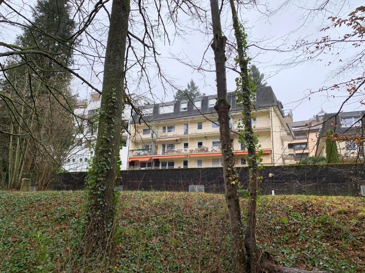 Moderne Ferienwohnung Nahe Swr Und Golfplatz Baden-Baden Exterior foto